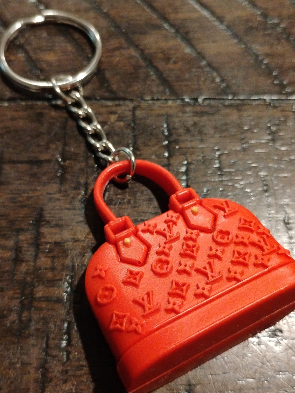 Red Handbag Keychain - Picture 3 of 3